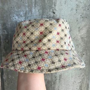 Villager vintage embroidered bucket hat ONE SIZE